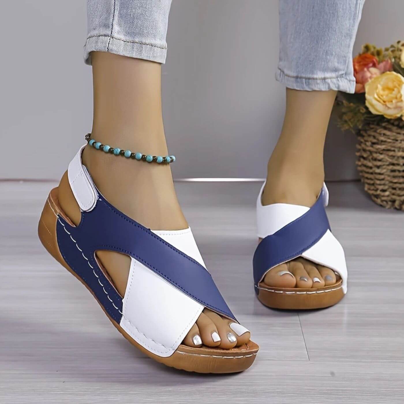 Lila™ – Sandales Orthopédiques à Talon Compensé Confort