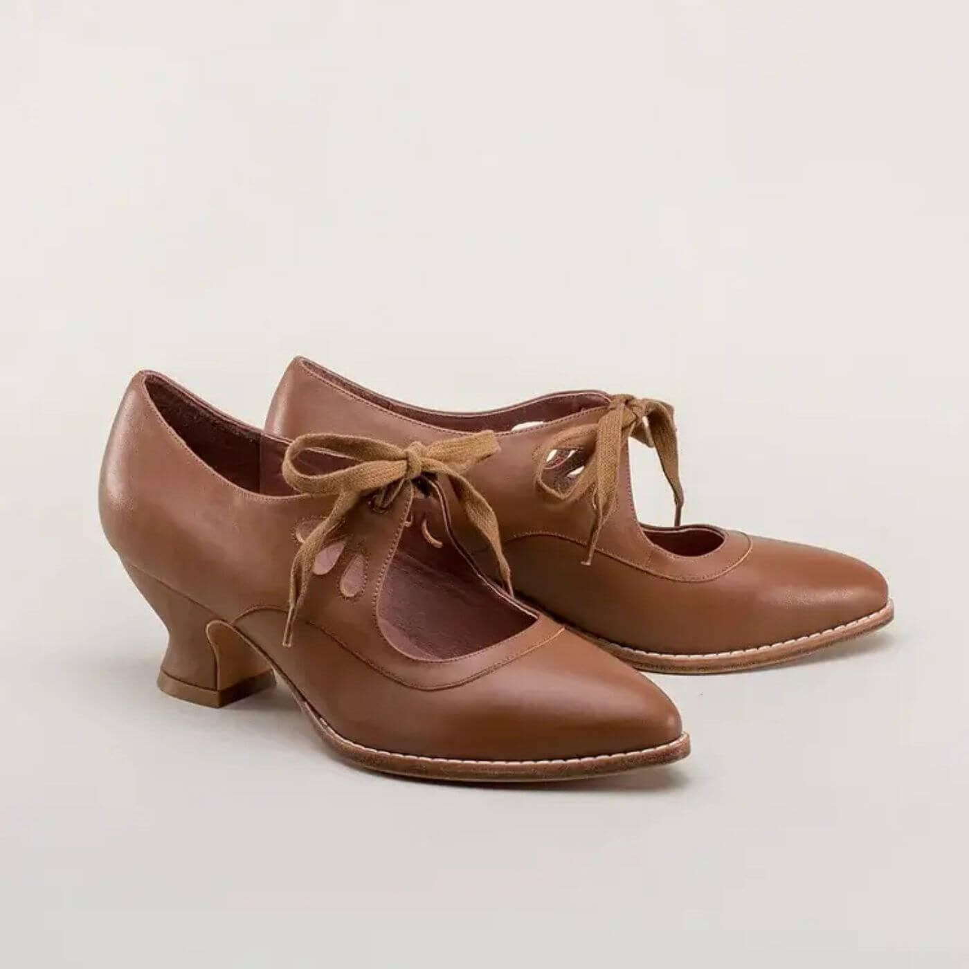 Manon™ – Chaussures Orthopédiques Vintage à Talon Bas