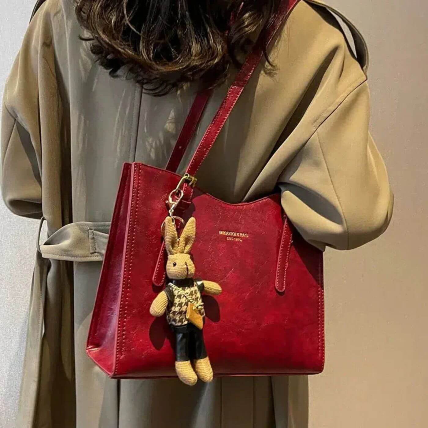 Alix™ – Sac Bandoulière Vintage avec Charm Lapin