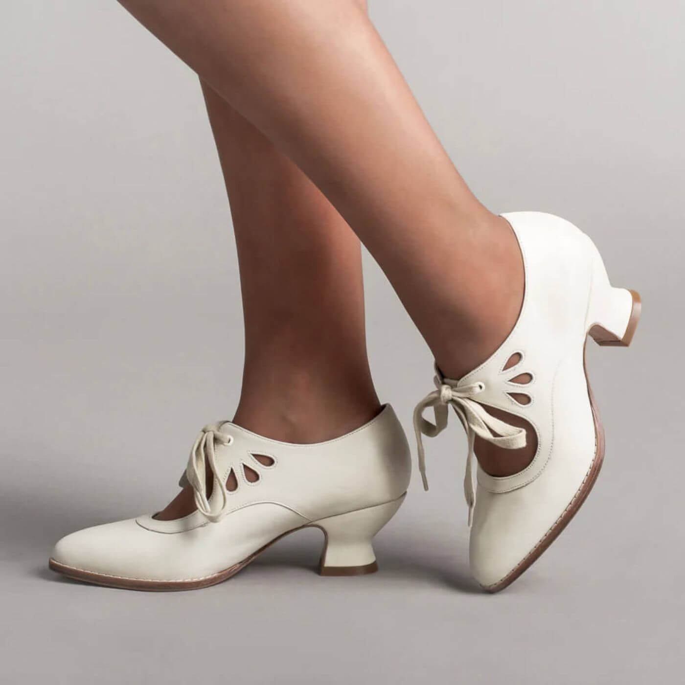 Manon™ – Chaussures Orthopédiques Vintage à Talon Bas